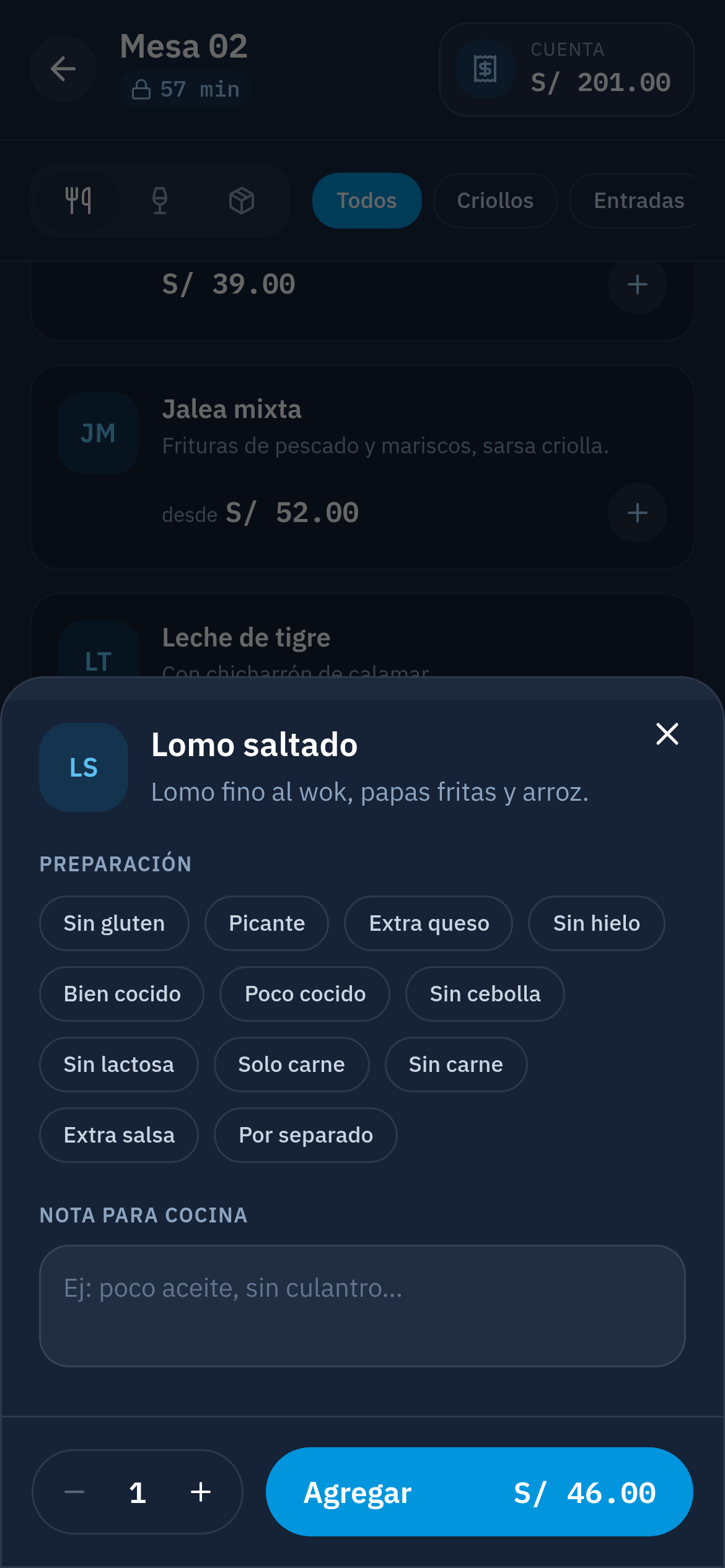 Vista del mozo: al elegir Lomo saltado se marcan preparaciones y una nota para cocina